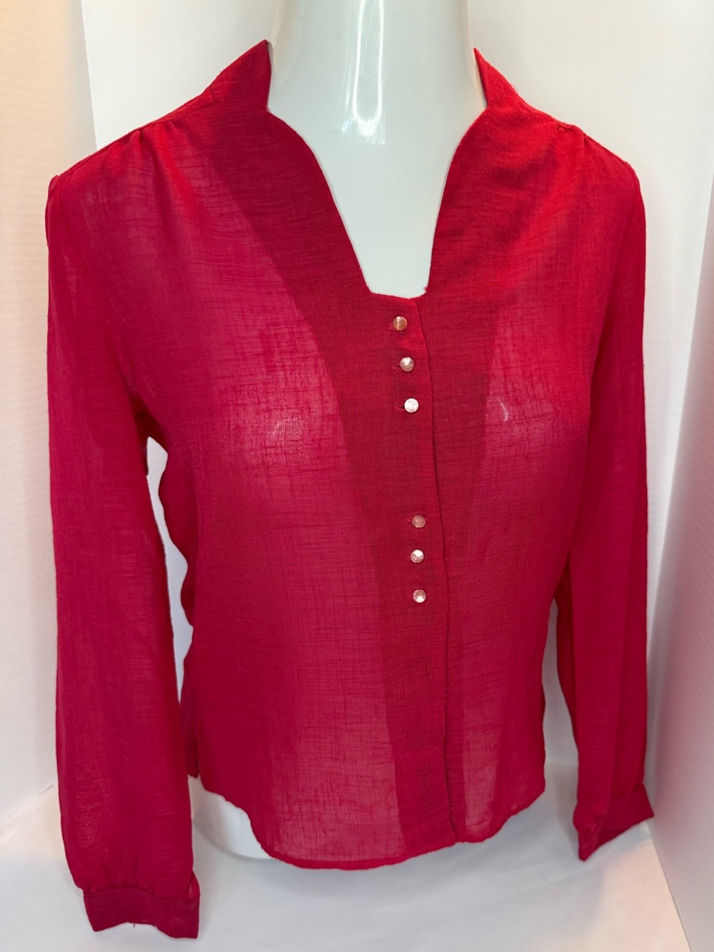 Vintage 80d Women’s Raspberry Red Split-Notch Button Blouse